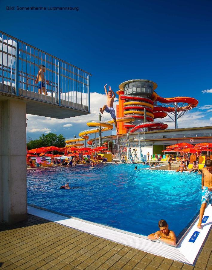 Familien Chalet Mit Direktem Bademantelgang Zur Therme 路茨曼贝格 外观 照片