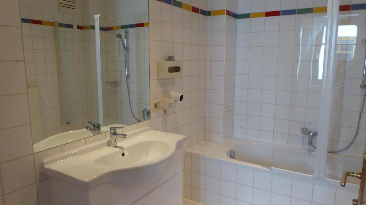 Familien Chalet Mit Direktem Bademantelgang Zur Therme 路茨曼贝格 外观 照片